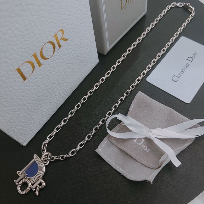 chr1st1an D10r necklaces
